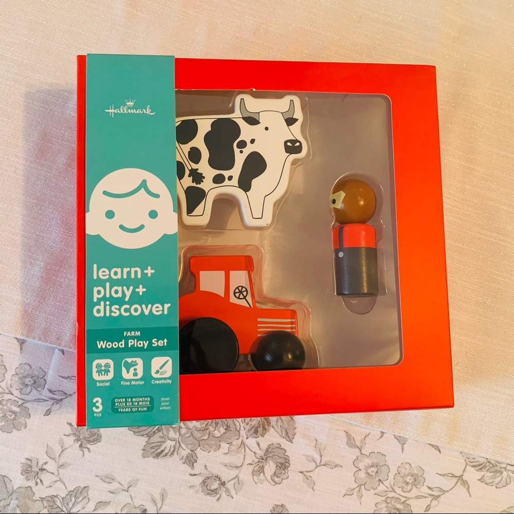 NIB Hallmark Wooden Farm Playset